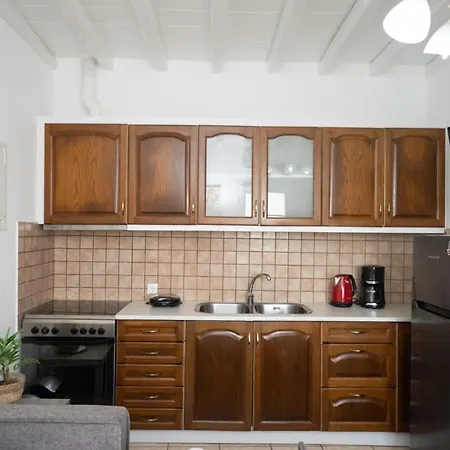 1 Bd Gorgeous Rustic Cave With Dreamy Shared Pool Plintri